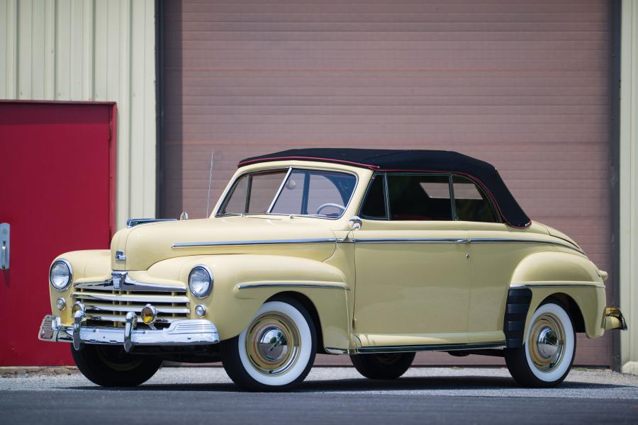  Ford Super Deluxe Convertible Coupe 1948 года  (фото 23 из 26)